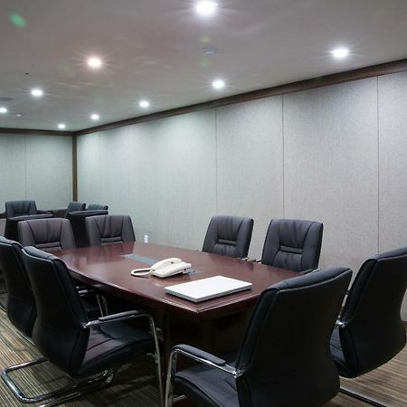 Hotel Mate Bundang Соннам Екстер'єр фото