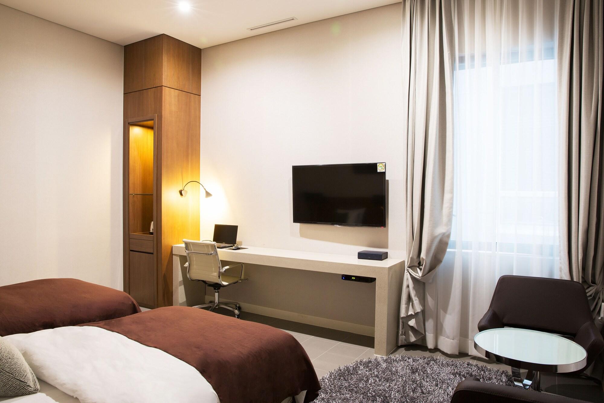 Hotel Mate Bundang Соннам Номер фото
